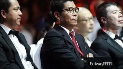 小米战队春季赛冠亚军，精彩对决